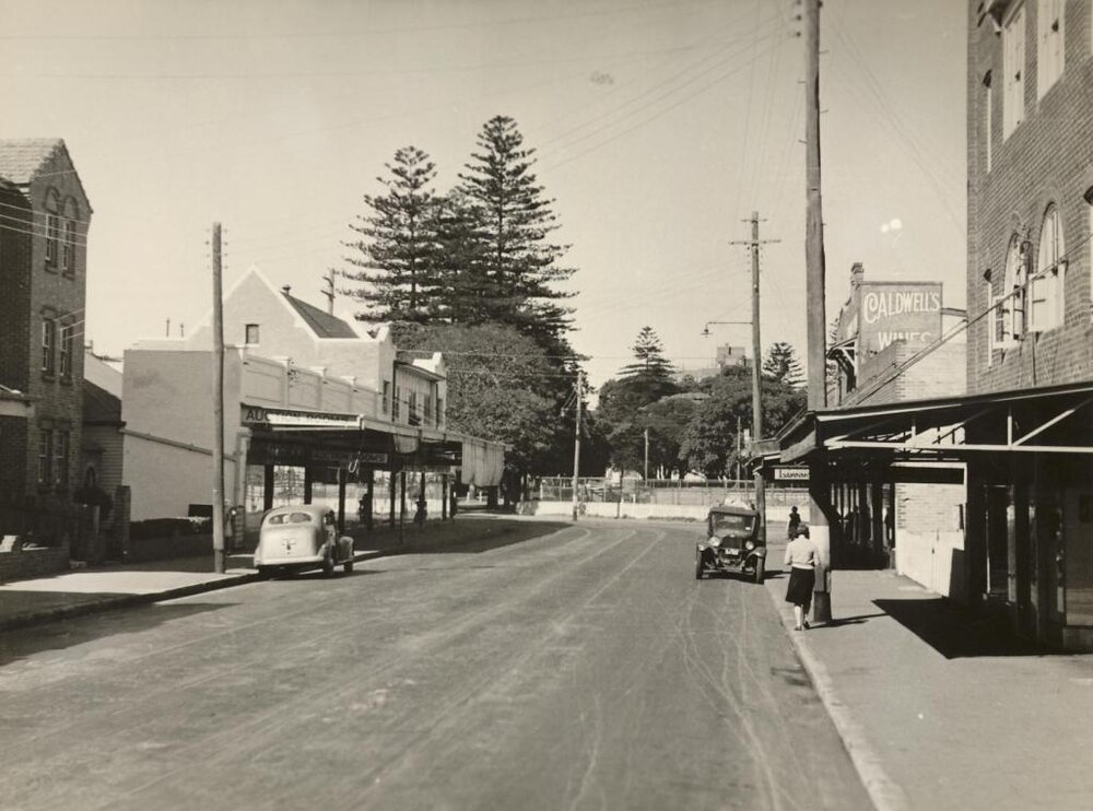 Pittwater Road, Manly, on 3rd September 1946