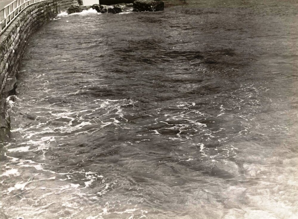 Rocks at South Steyne, high tide, Manly, 23rd February 1940