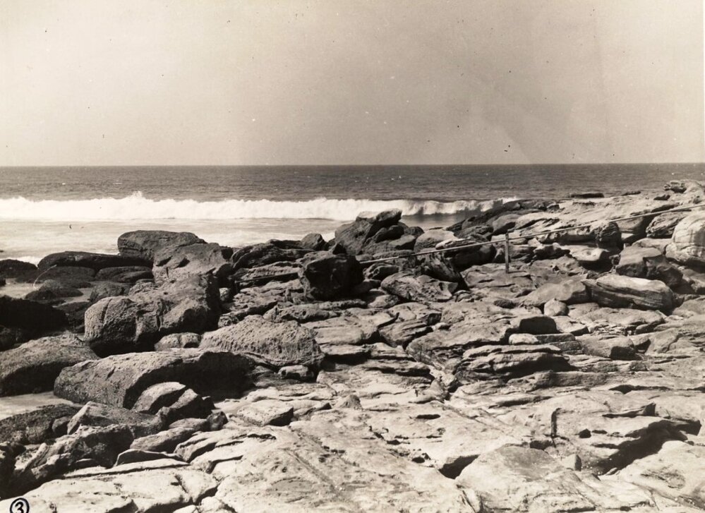 Rocks at South Steyne, low tide, Manly, 23rd February 1940
