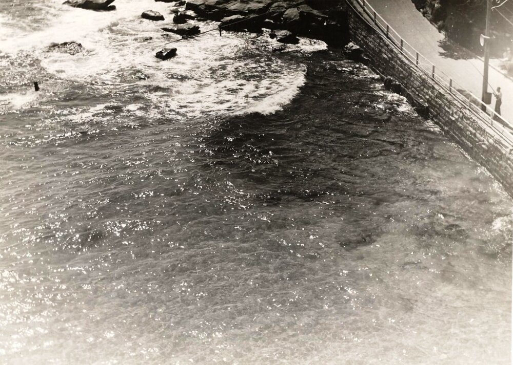 Rocks, at high tide, South Steyne, Manly, 23rd February 1940