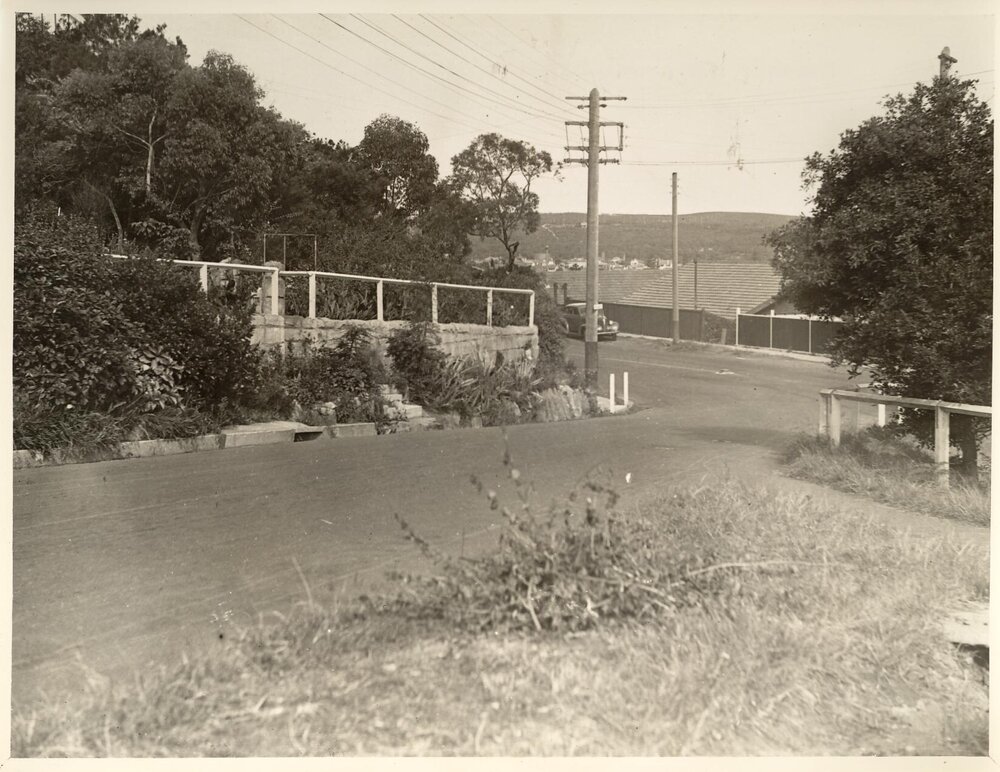 Rosedale and Lauderdale Avenue junction, 12th March 1941