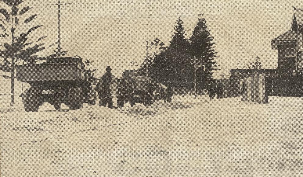 Sand blown onto North Steyne, Manly, 1929