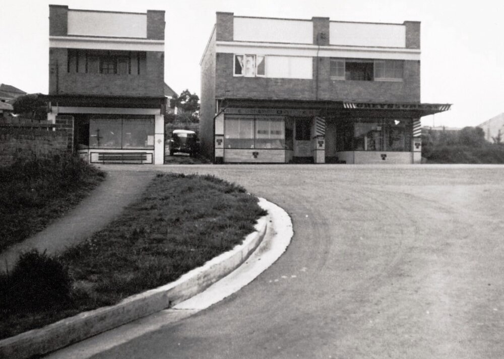 Sydney Road opposite corner with Hope Street, North Balgowlah, 7th October 1954