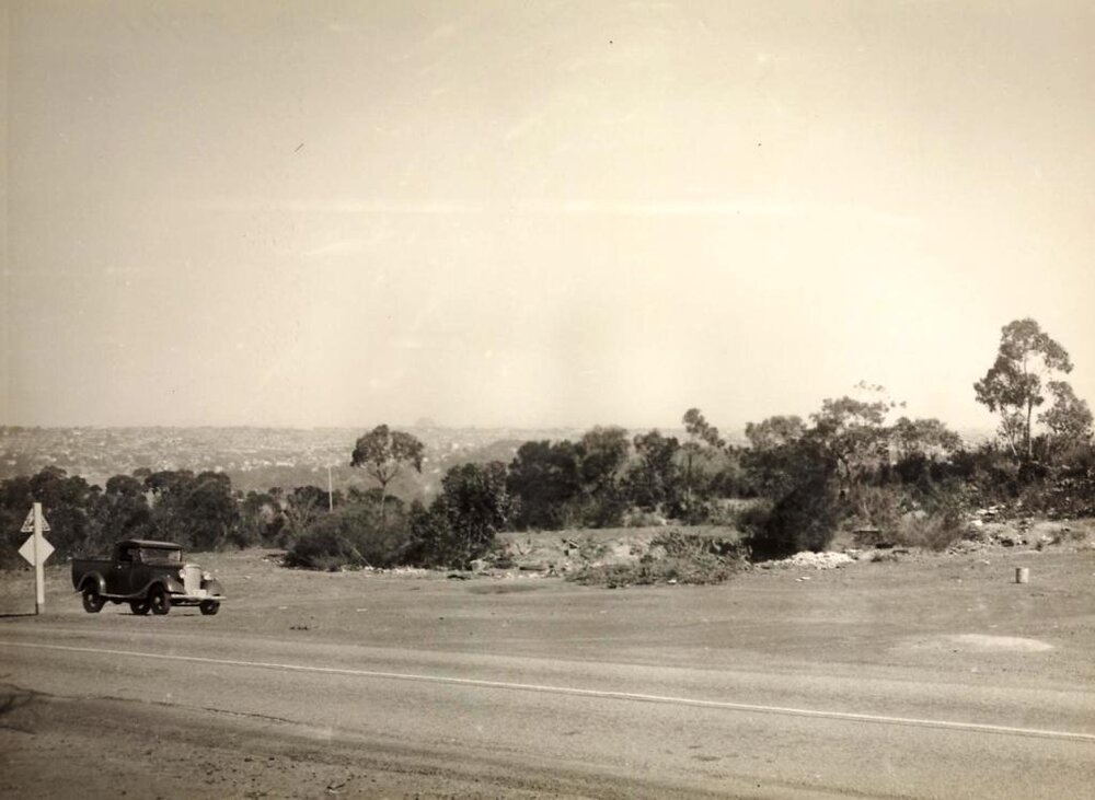 The gravel pit, Frenchs Forest Road, Seforth, 27th August 1947