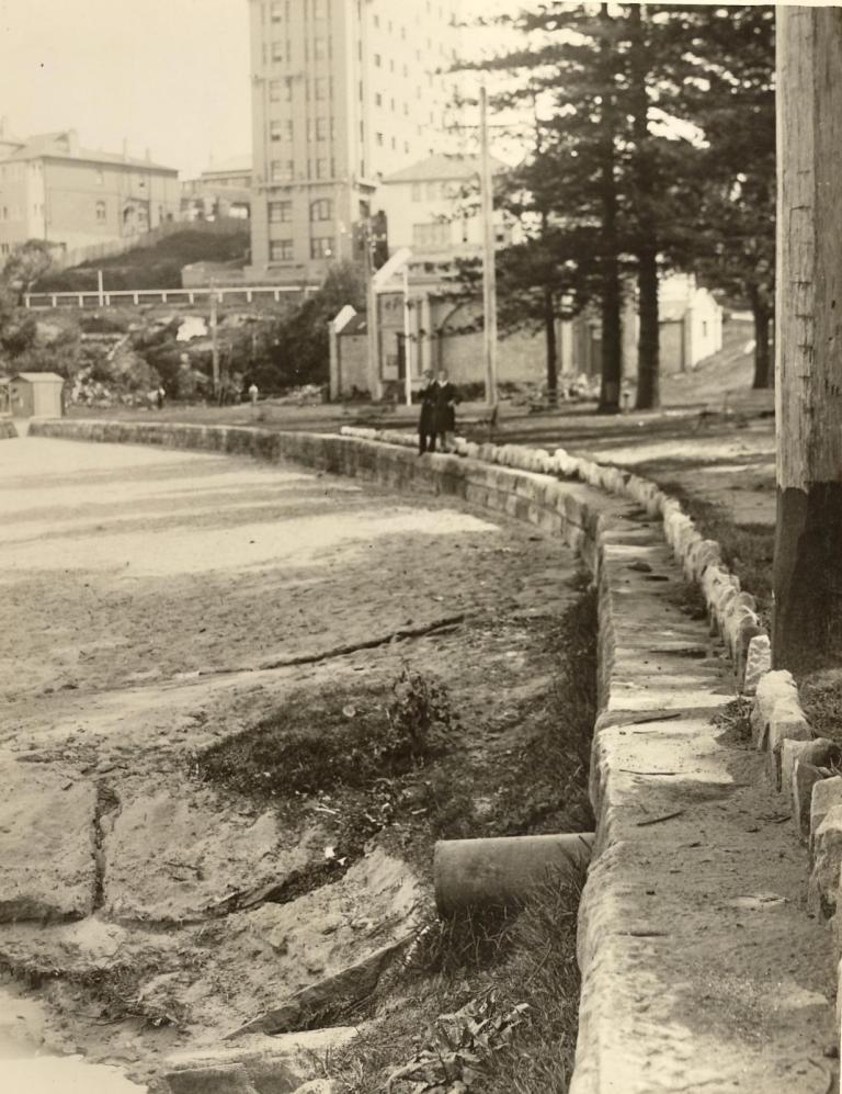 West Esplanade, Art Gallery, Manly, 15th September 1932