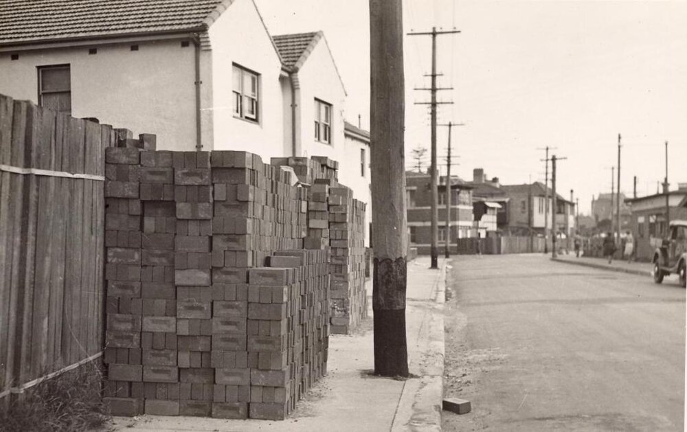 Whistler Street, footpath obstruction, Manly, c1940s