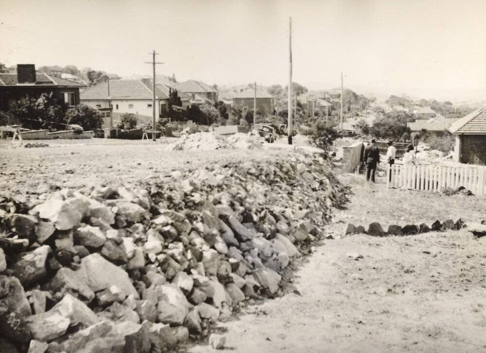 Woodland Street north of Parkes, Balgowlah Heights,October 1951