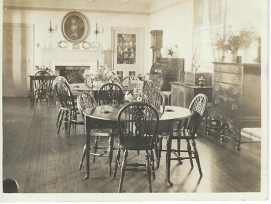  Interior of Jonah's Restaurant , Whale Beach