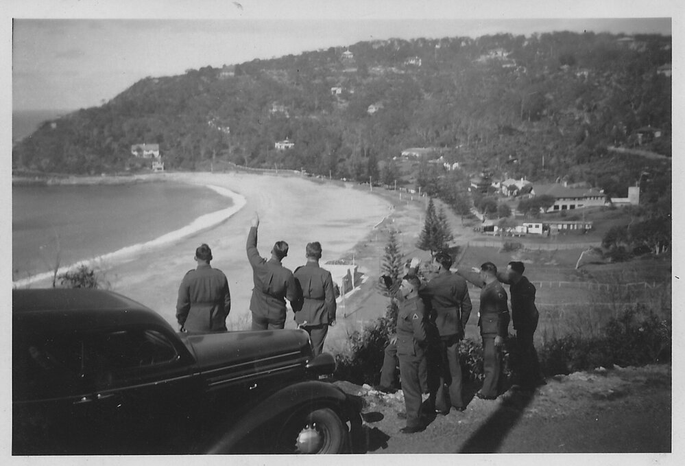 Laurence 'Pat' Horton and fellow soldiers admiring the view to Palm Beach
