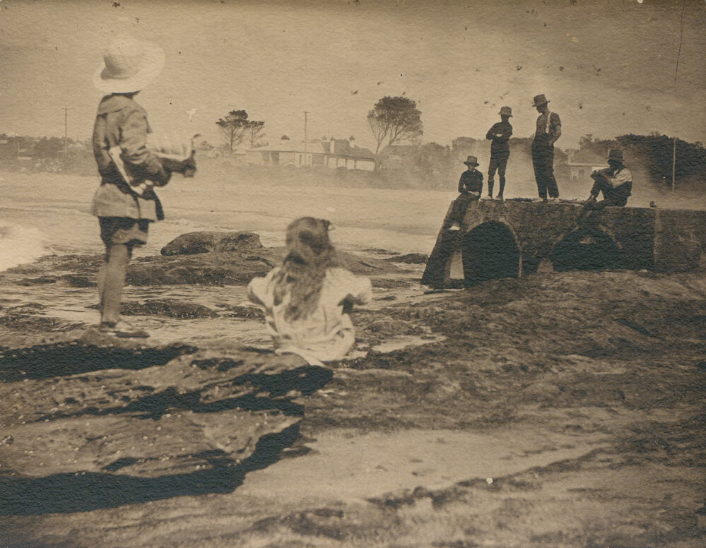 Fletcher family, 1913, Possibly Queenscliff Beach