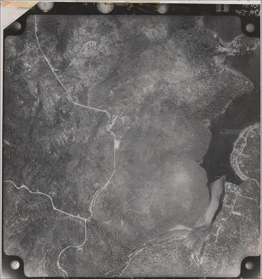 Aerial photograph of McCarrs Creek, Lovett Bay, Elvina Bay, 1956