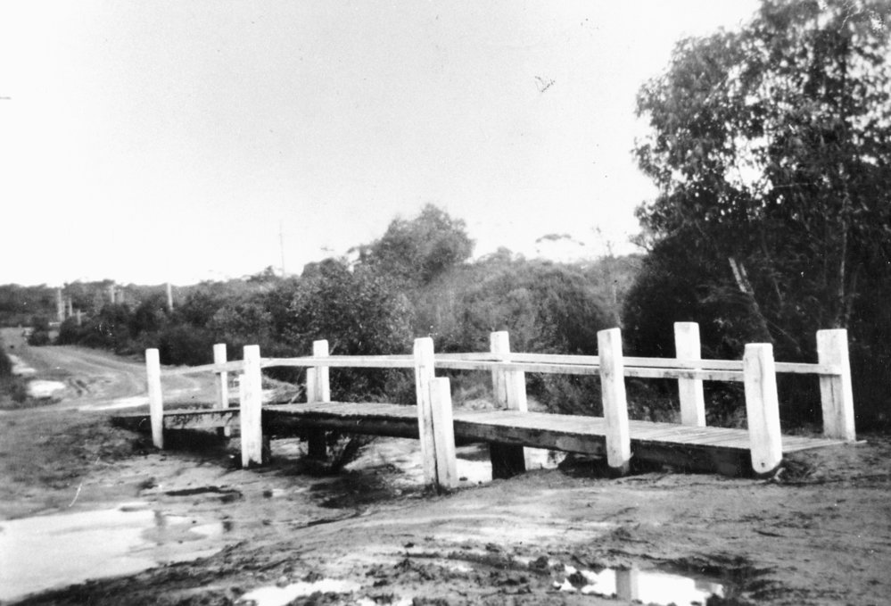 Bridge over Frenchs Creek, Pringle Avenue, Belrose