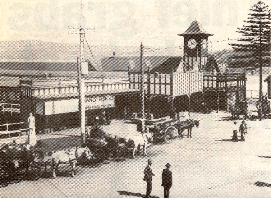 Manly Wharf, shows one of Bonner's statues, 1916