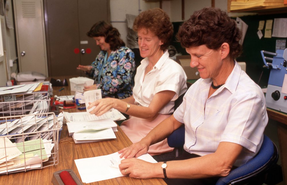 Warringah Council Staff, Mail Room