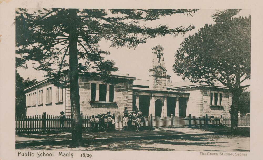 Manly Public School with schoolchildren, c1900