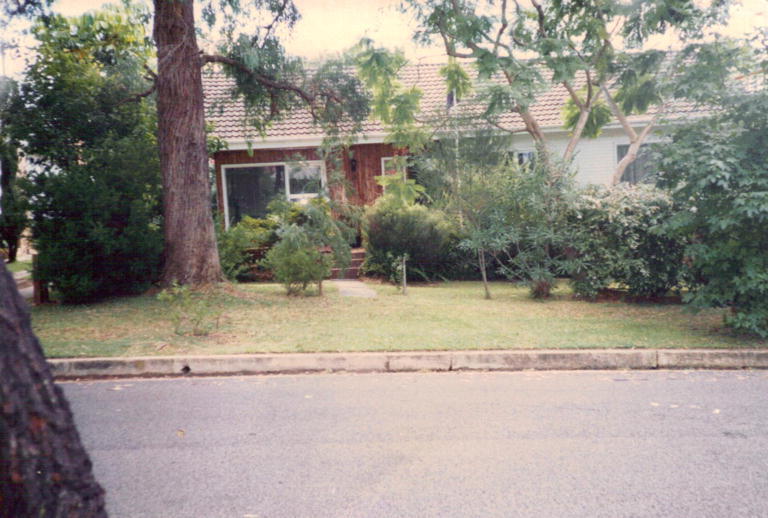 House at 18 St Andrews Gate, Elanora Heights, 1983