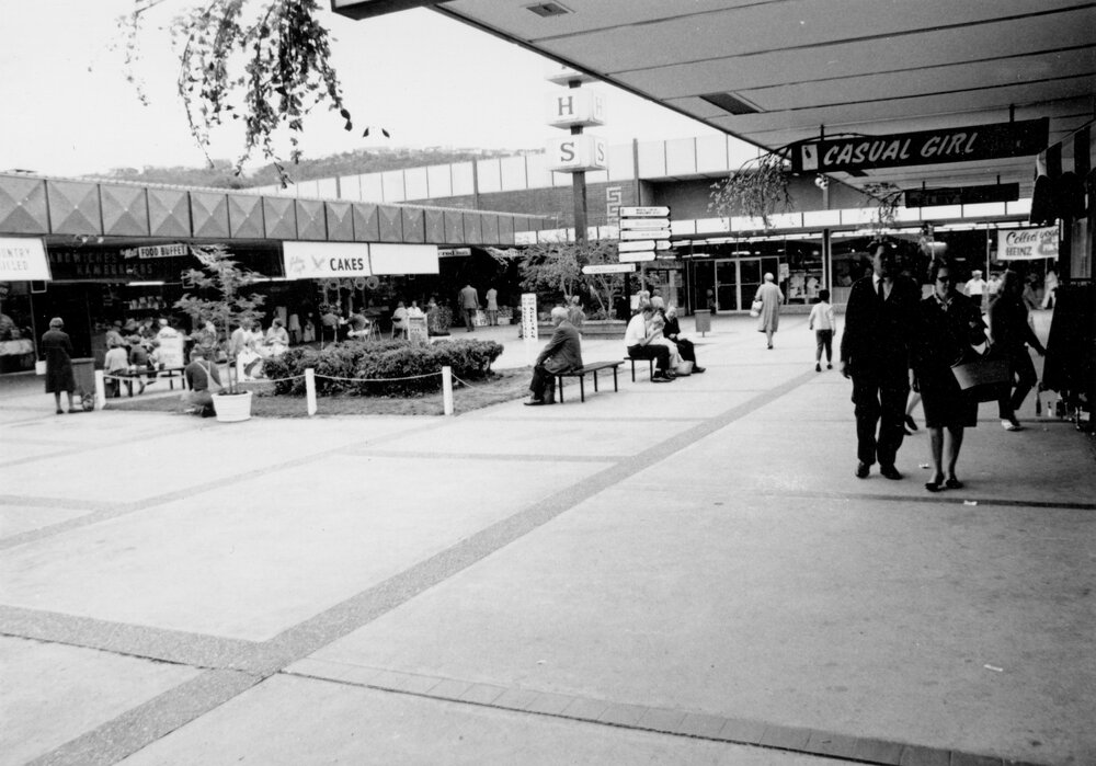 Outdoor retail area at Warringah Mall, Brookvale, c1967&ndash;1973
