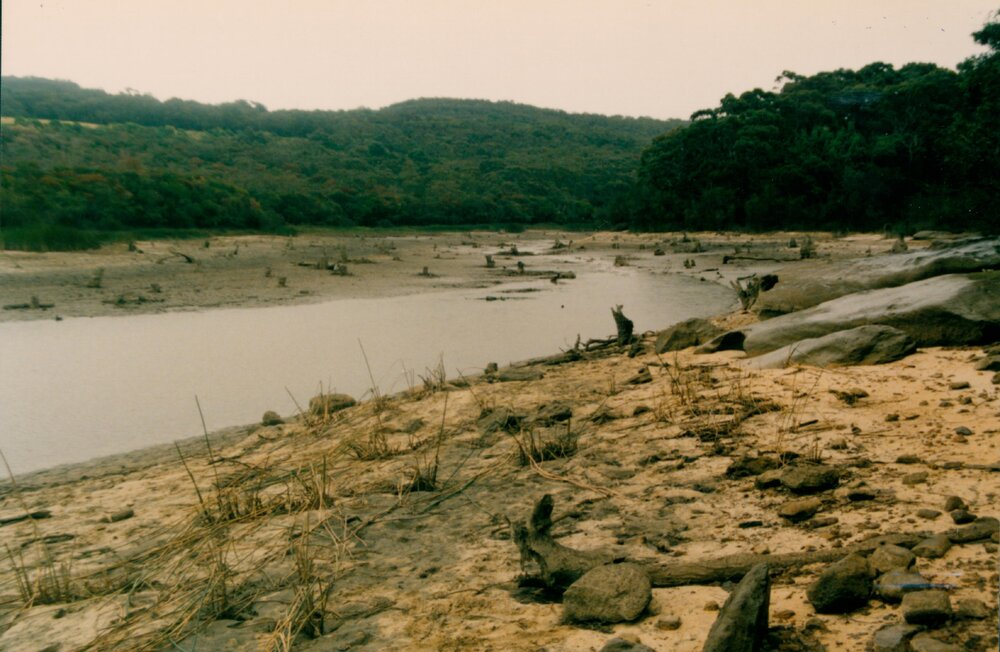 Low water level at Manly Dam, Manly, 1985