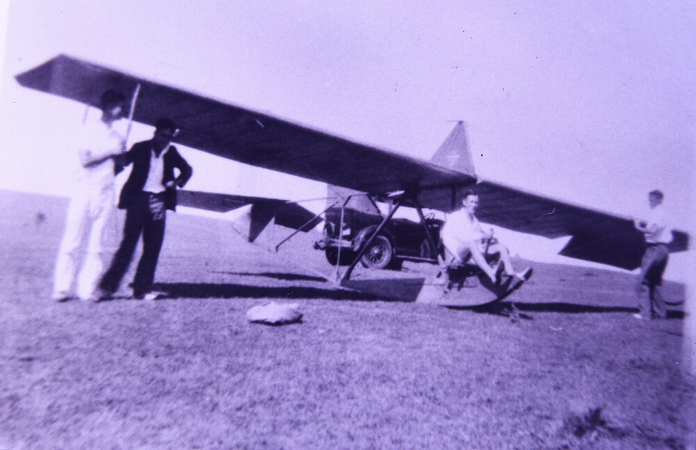 Aeroplane giving joy rides over Narrabeen Lagoon