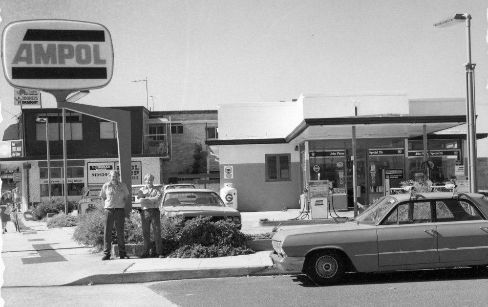 Ampol Petrol Station, Pittwater Road, Narrabeen
