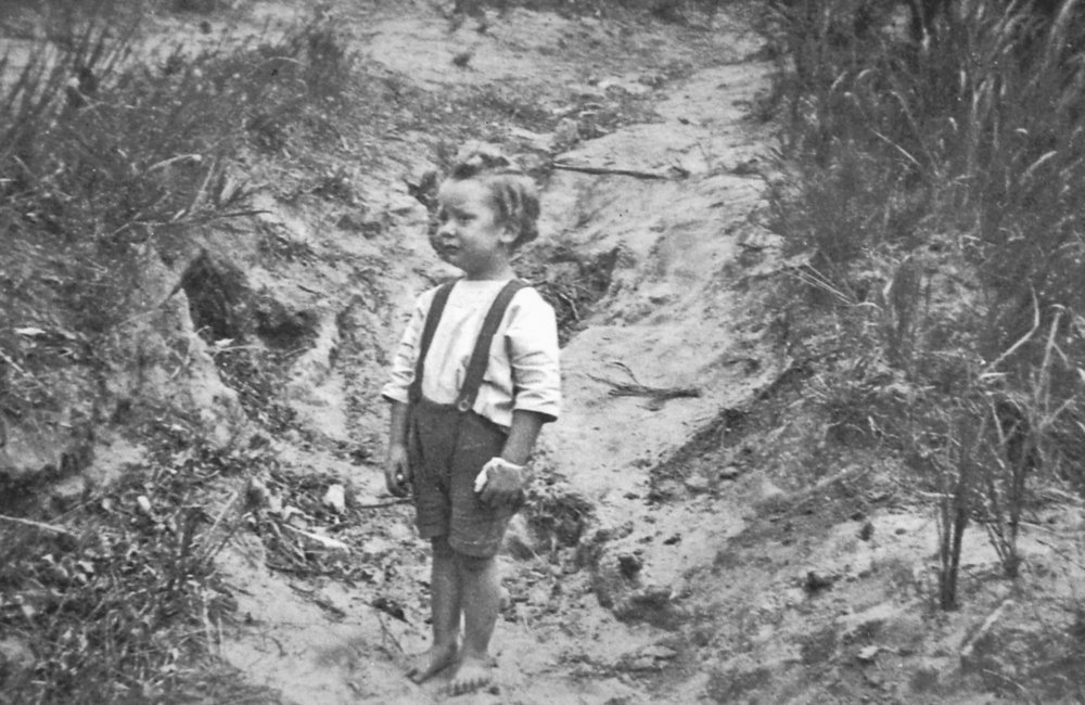 Walter Osborne at Alexander Street Collaroy
