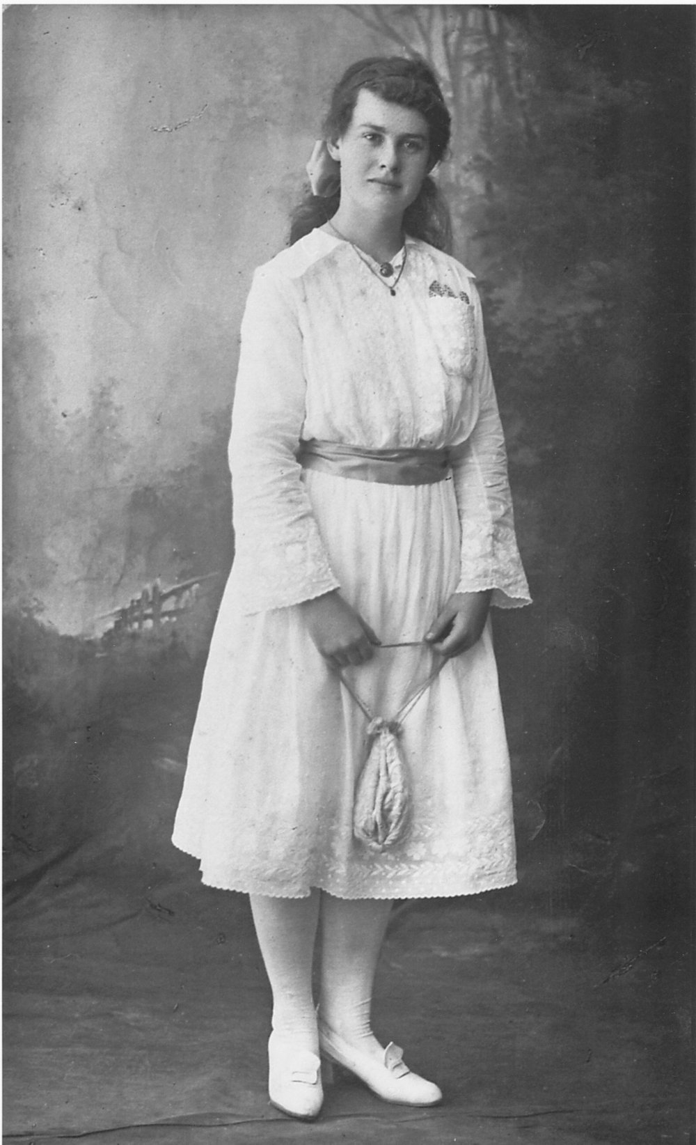 Eva Osborne of Alexander Street, Collaroy