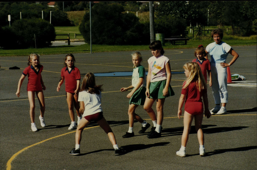 Warringah Shire Council vacation recreation program - netball