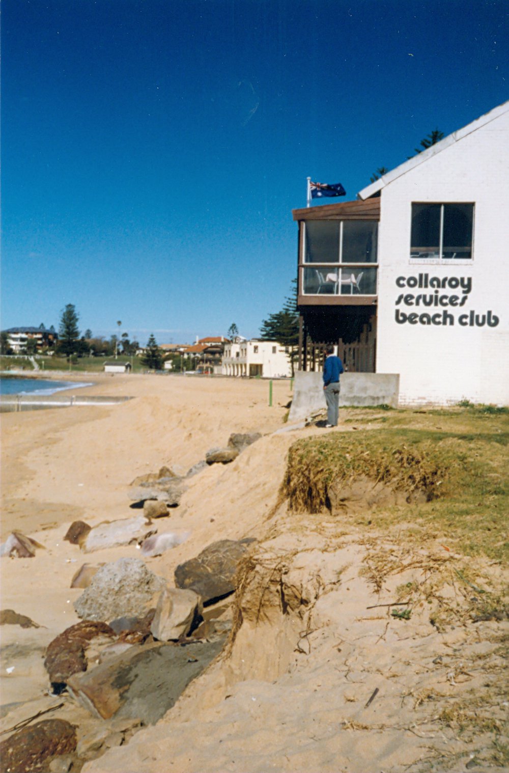 Collaroy Beach showing Collaroy Beach Club