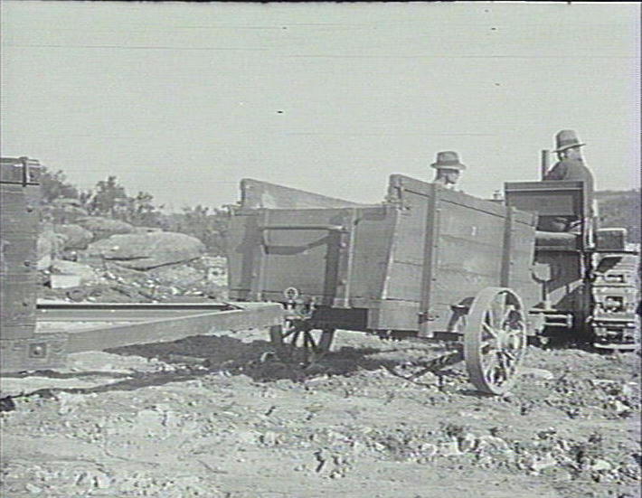 Construction of the water supply from Pymble to Beacon Hill