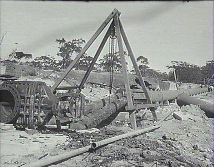 Construction of the water supply from Pymble to Beacon Hill