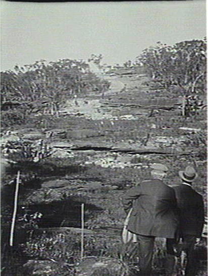 Construction of the water supply from Pymble to Beacon Hill