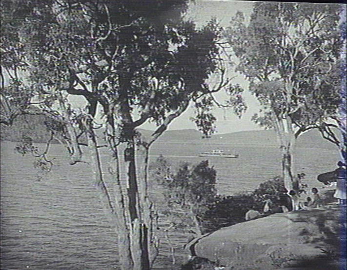 Hawkesbury River and Brooklyn Bridge