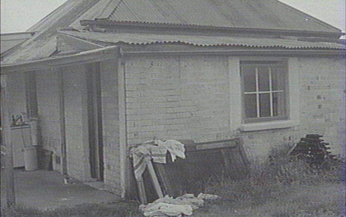 Maclean residence, Corrie Road, North Manly