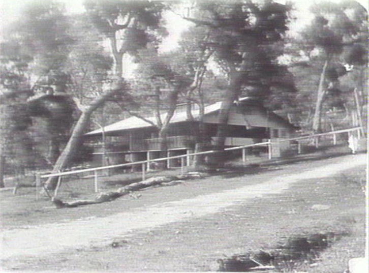 First guest house in Palm Beach, Corner Florida Road and Palm Beach Road