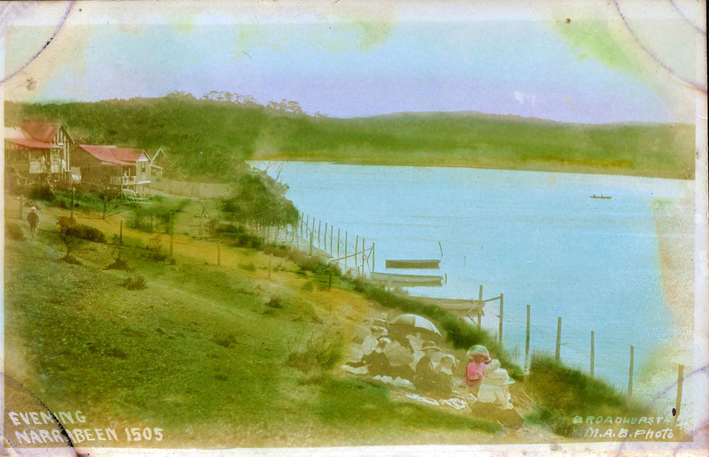 Picnic at Narrabeen Lagoon near Ocean Street