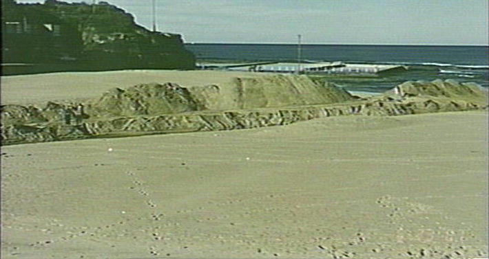 Entrance to Narrabeen Lagoon open