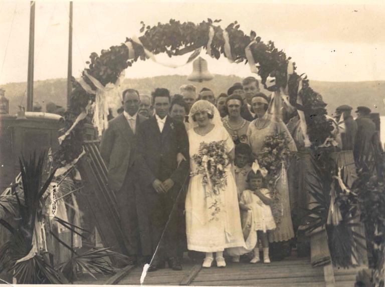 Wedding of Dulcie Windybank and Laurence Kell,  Cottage Point