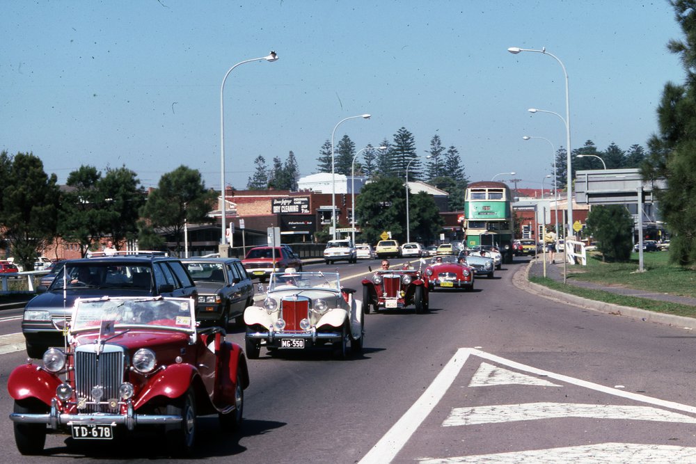 Antique cars on Pittwater Road, Narrabeen
