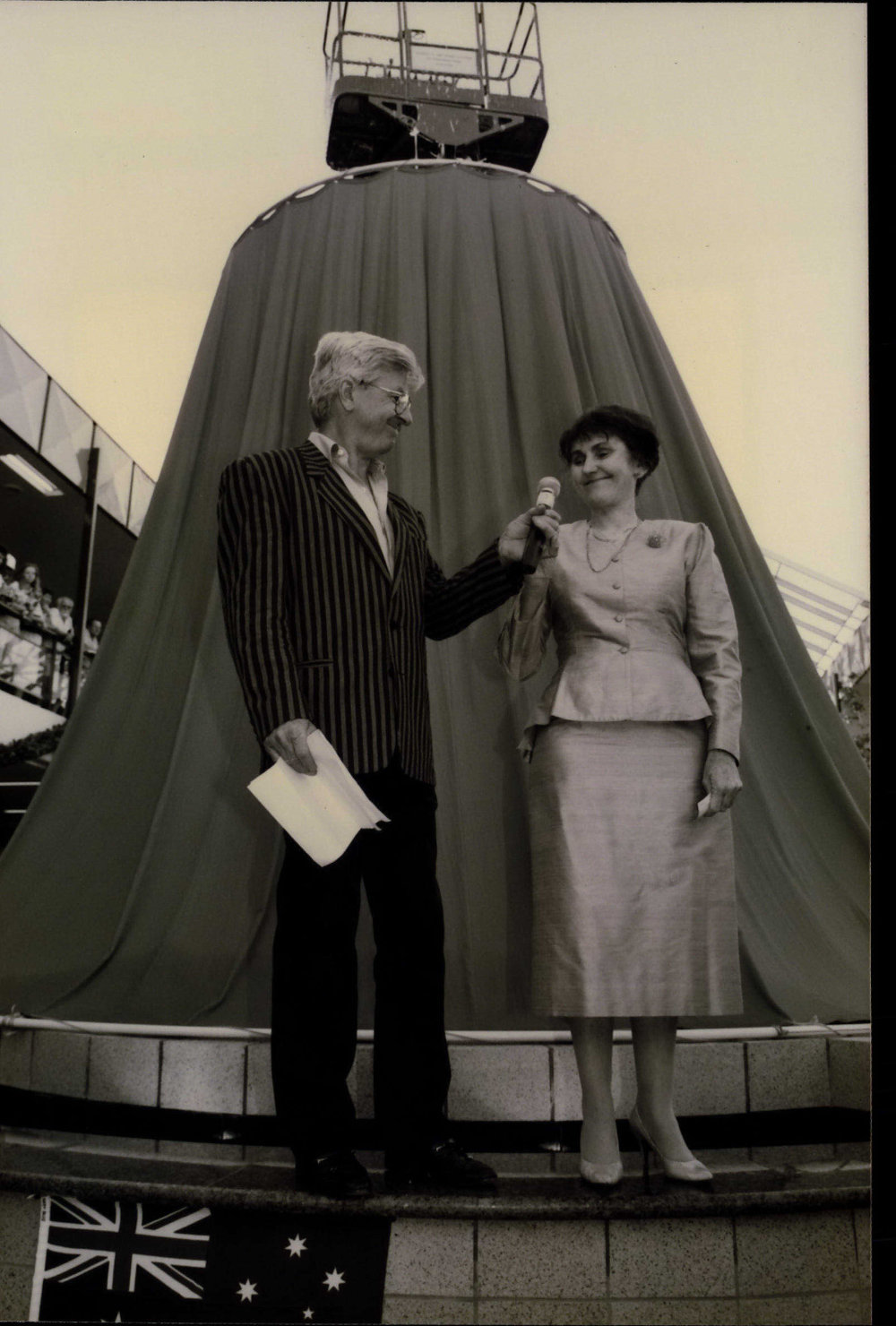 Julie Sutton unveiling the Dolphin Fountain sculpture at Warringah Mall