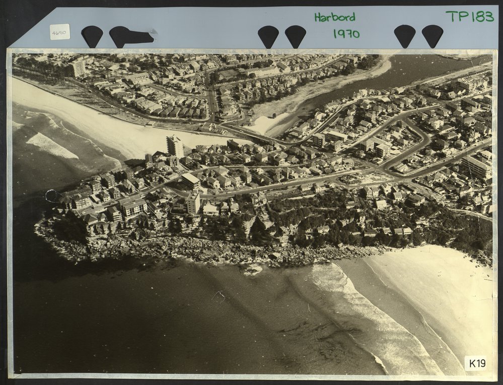 Aerial view of Queenscliff and Freshwater/Harbord
