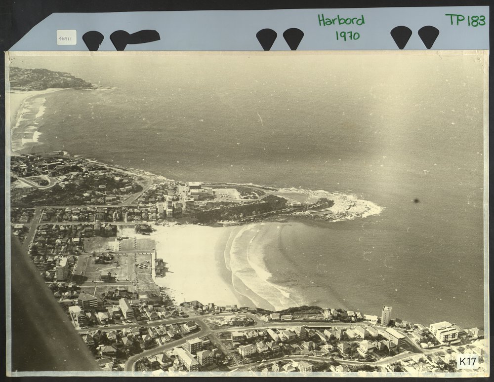 Aerial view of Harbord / Freshwater Beach