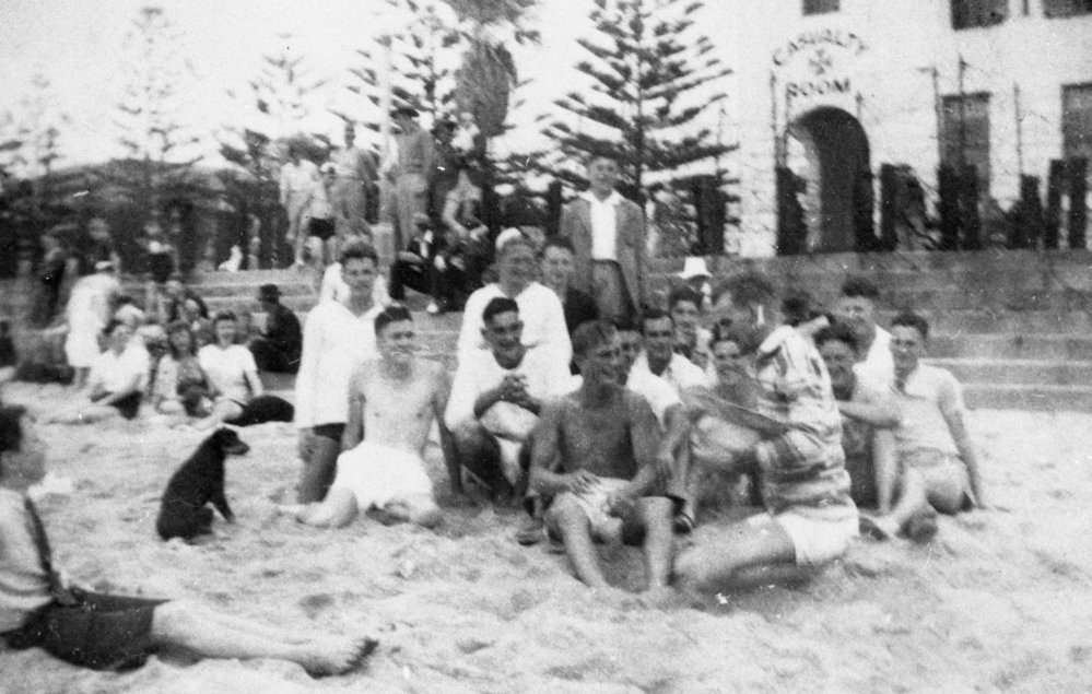Group of friends, Dee Why Beach