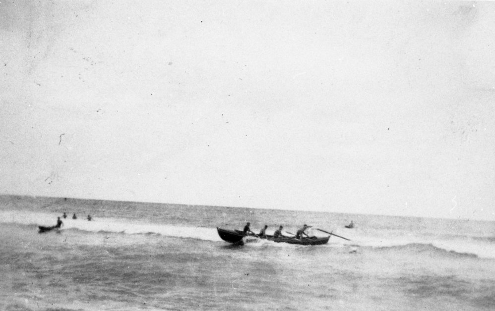 Surf boat, Dee Why Beach