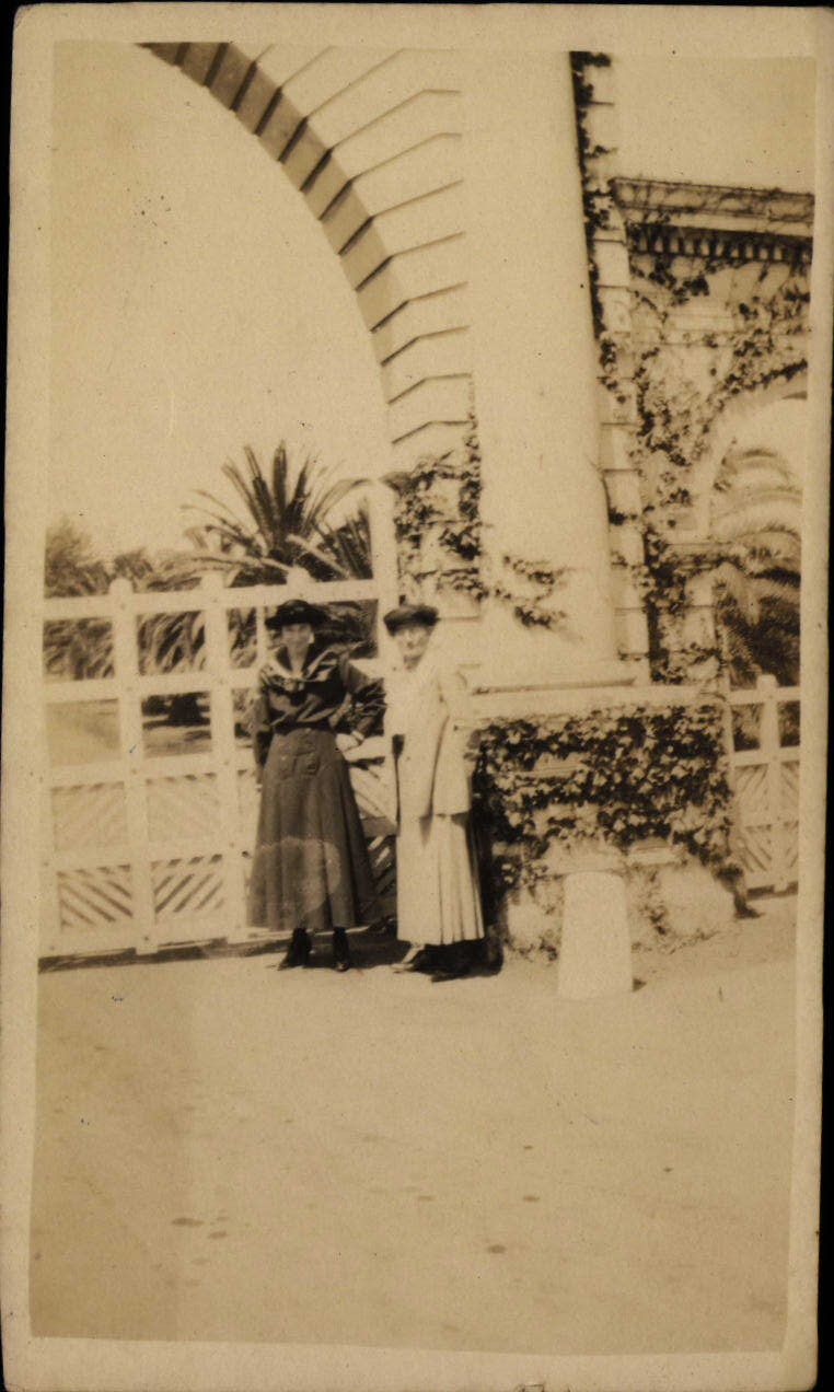 Isabel Letham and family, San Diego
