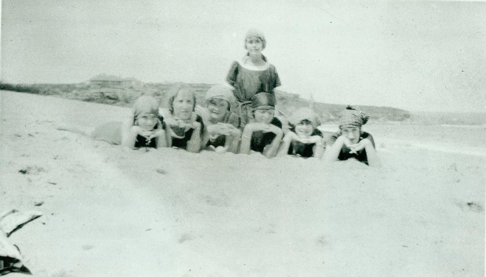 Freshwater Beach, Loebel Family