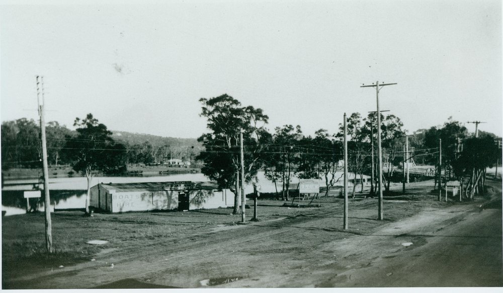 Douglas's Boat Shed Pittwater Road Narrabeen