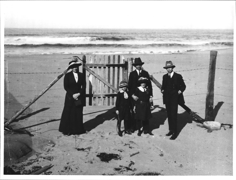 Allen Family at Bilgola Beach