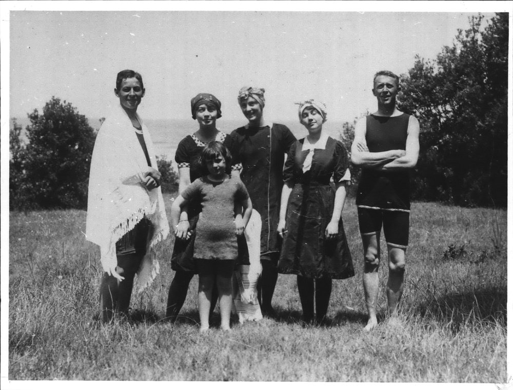 Allen family and friends at Bilgola Beach