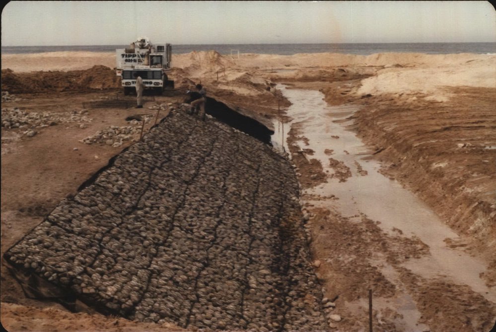 Beach improvement, Long Reef