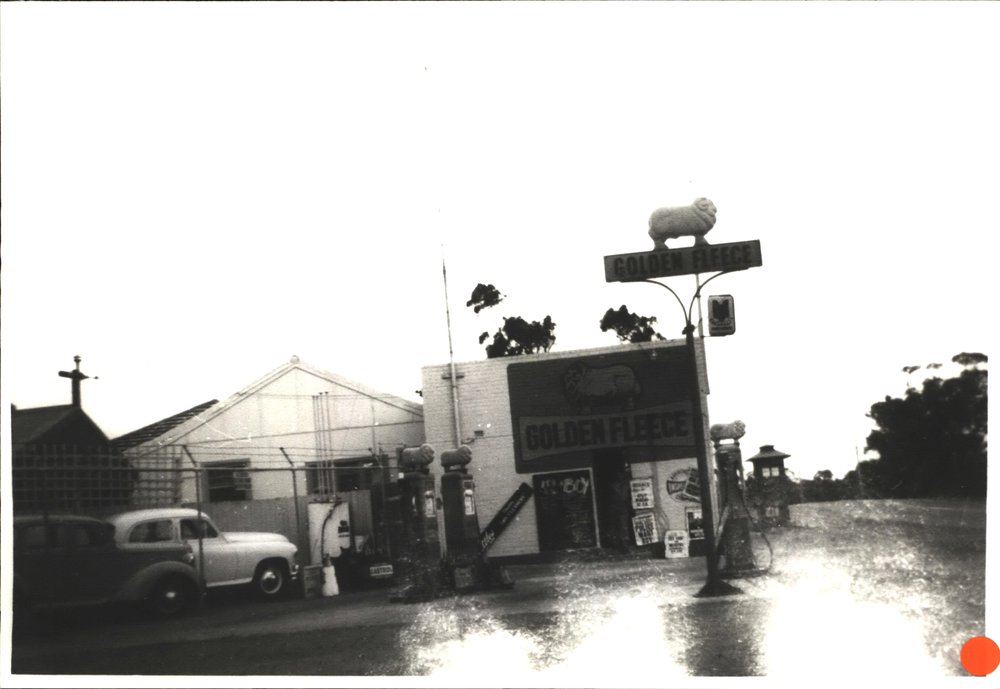 Golden Fleece Service Station, Belrose  
